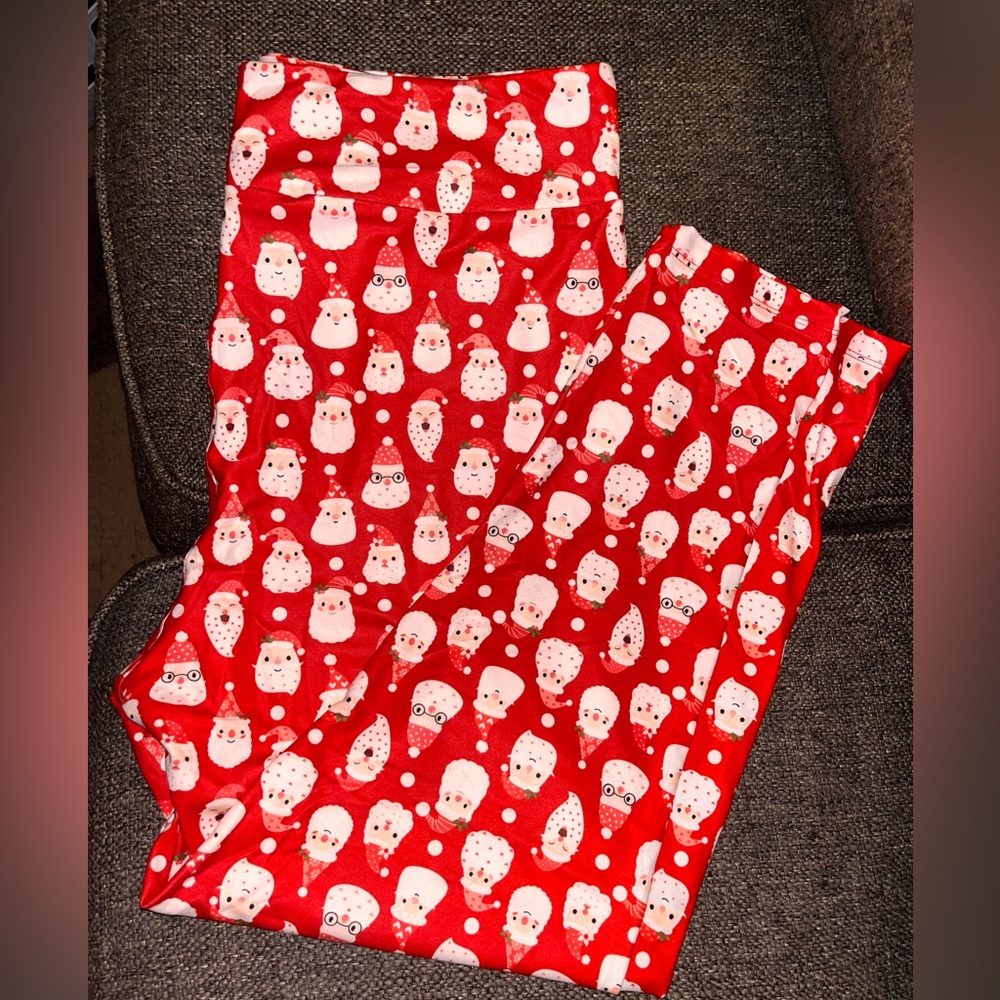 Santa Leggings - New size 22-26